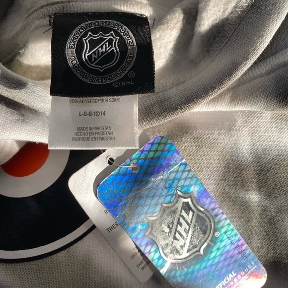 NHL Philadelphia Flyer Hoodie, Tie Dye Pattern, NWT, officially Licensed product - Picture 7 of 8